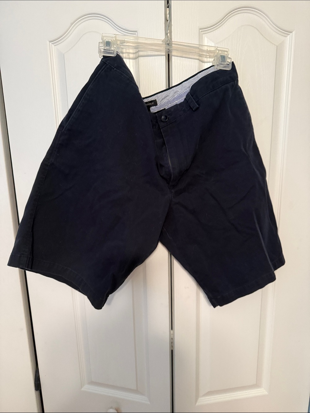 Banana Republic Men's Navy Flat-Front Chino Shorts
